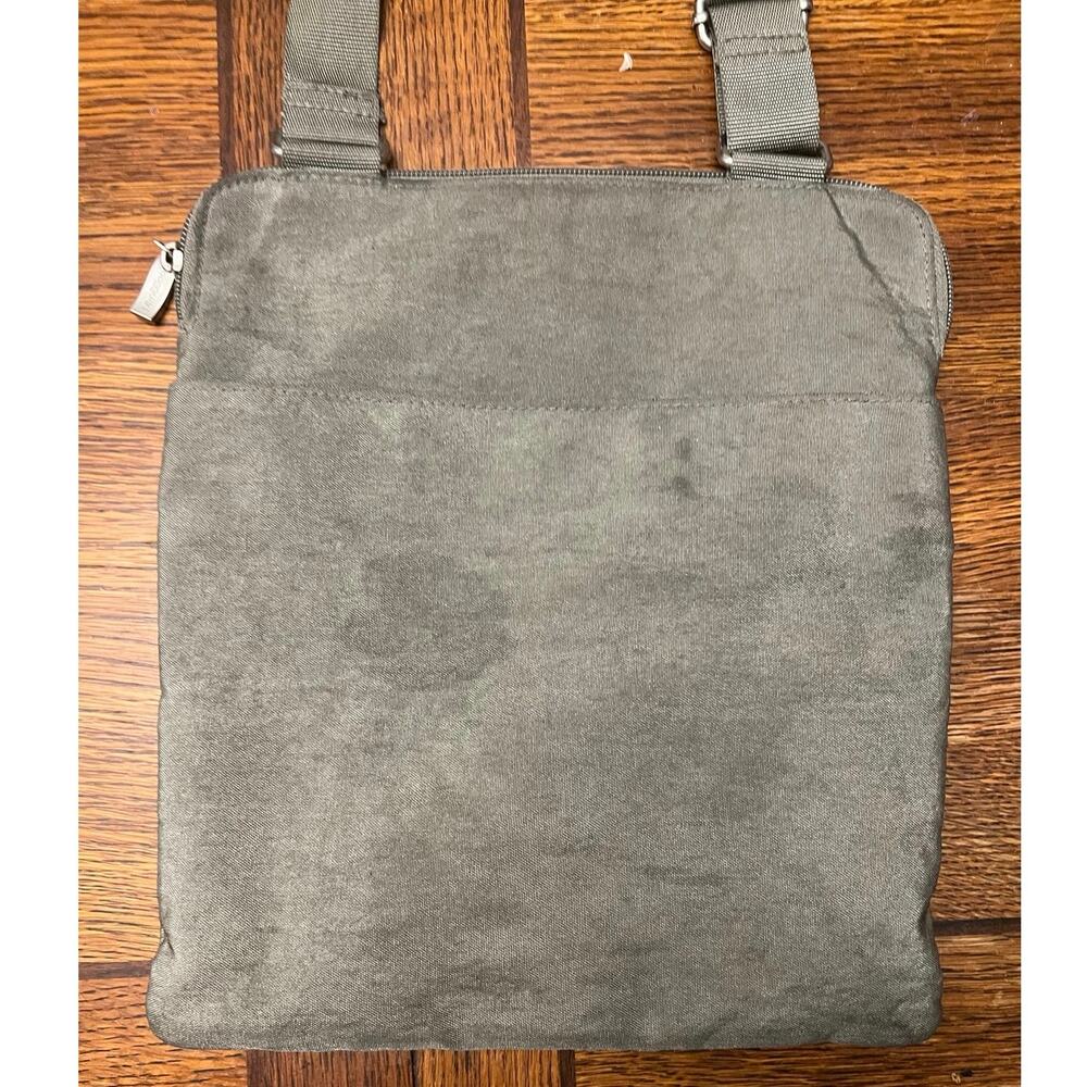 Baggallini Modern Pocket Crossbody Sterling Silver Gray Suede Bag - Picture 11 of 11